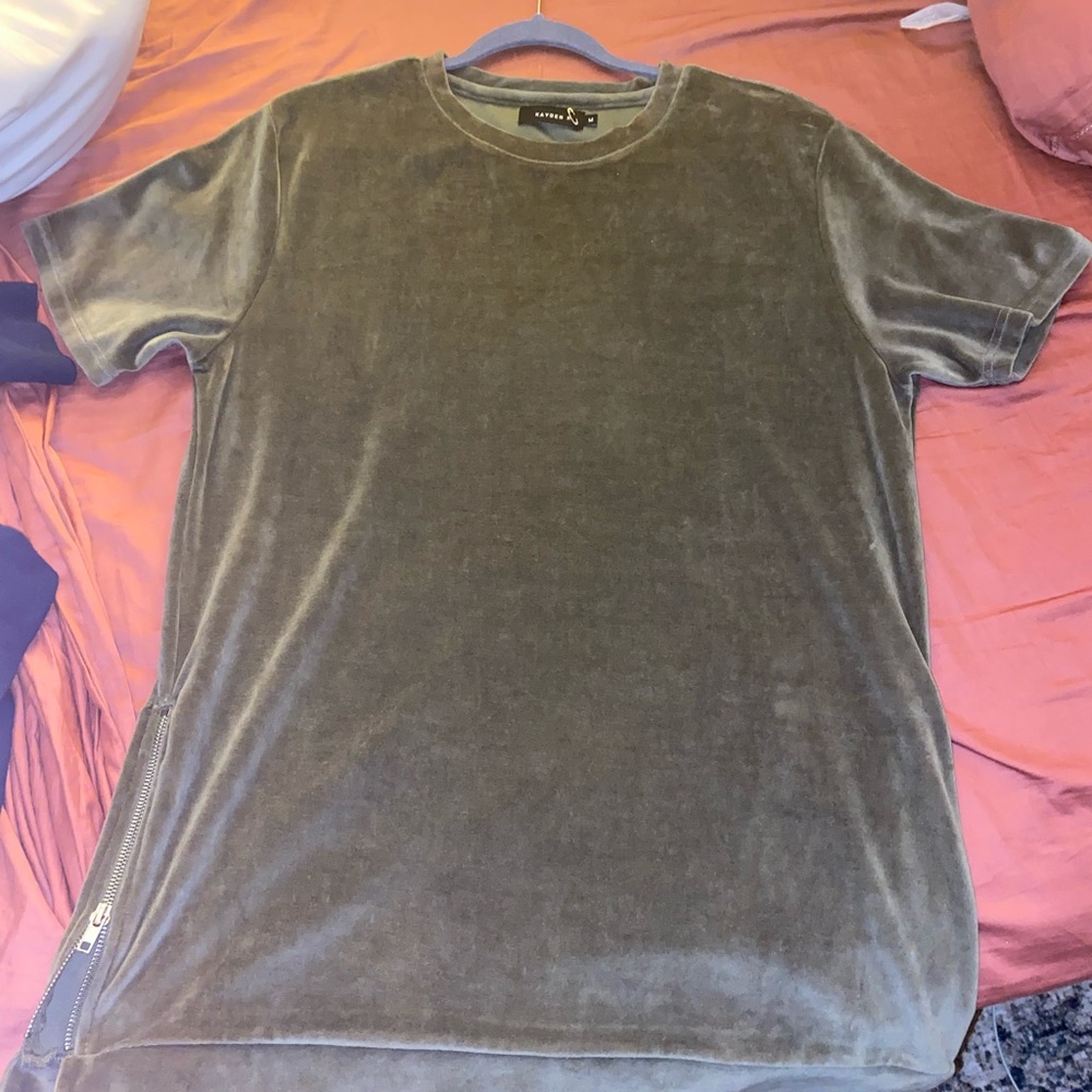 Kayden Long Silk Scallop Shirt. Has Zippers On Both Sides At End Of Shirt.